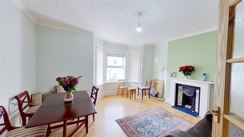 Property photo 2 of 6 Picture No. 02