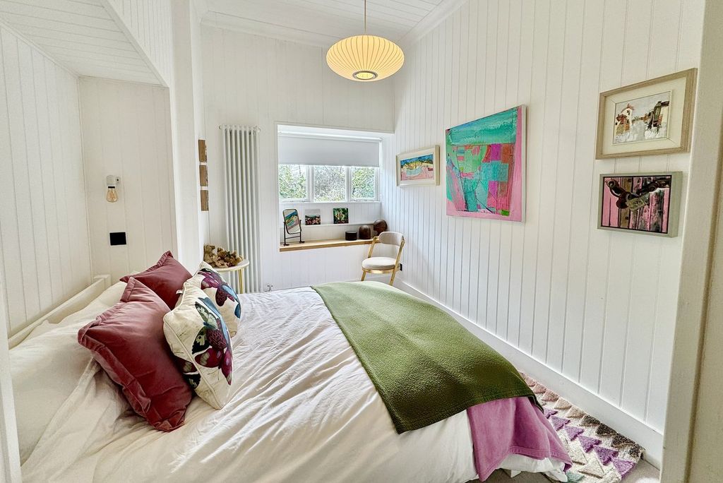 Additional image 16 of 2 bed flat for saleMckinley Road, Alum Chine, Bournemouth BH4