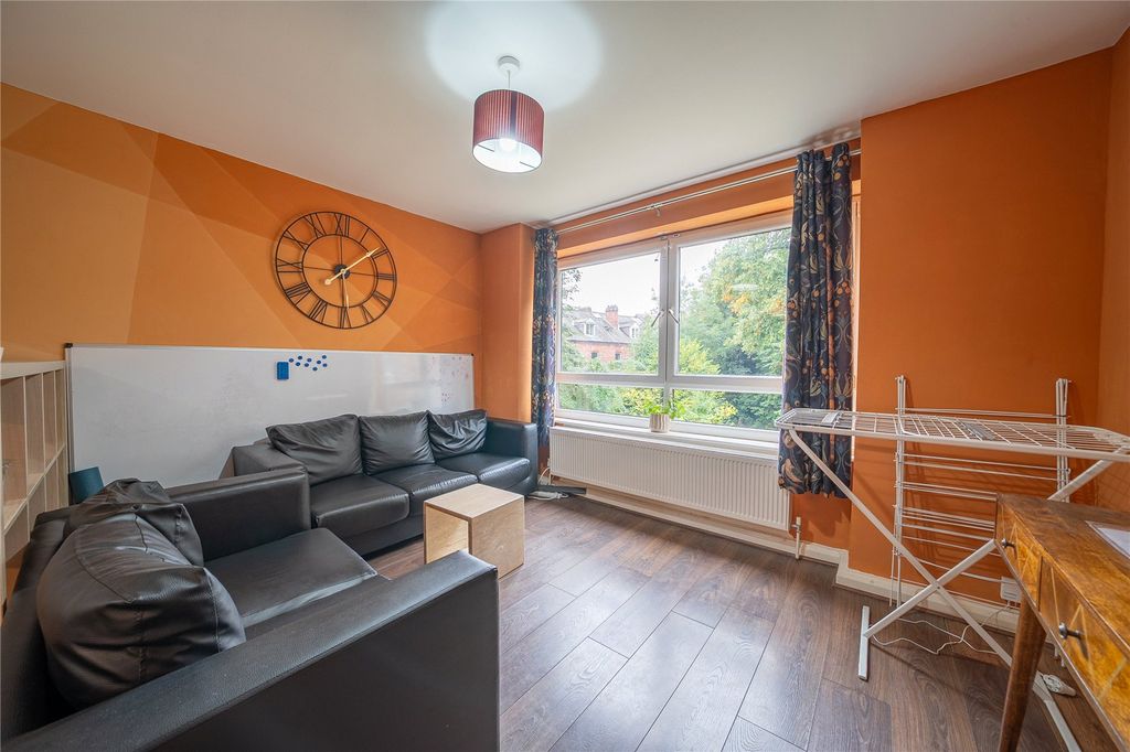 Property photo 3 of 11 Picture No. 09