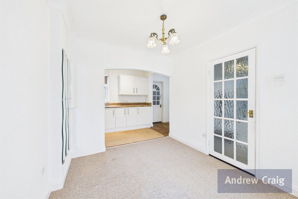 Property photo 3 of 16 Dining Room/Kitchen