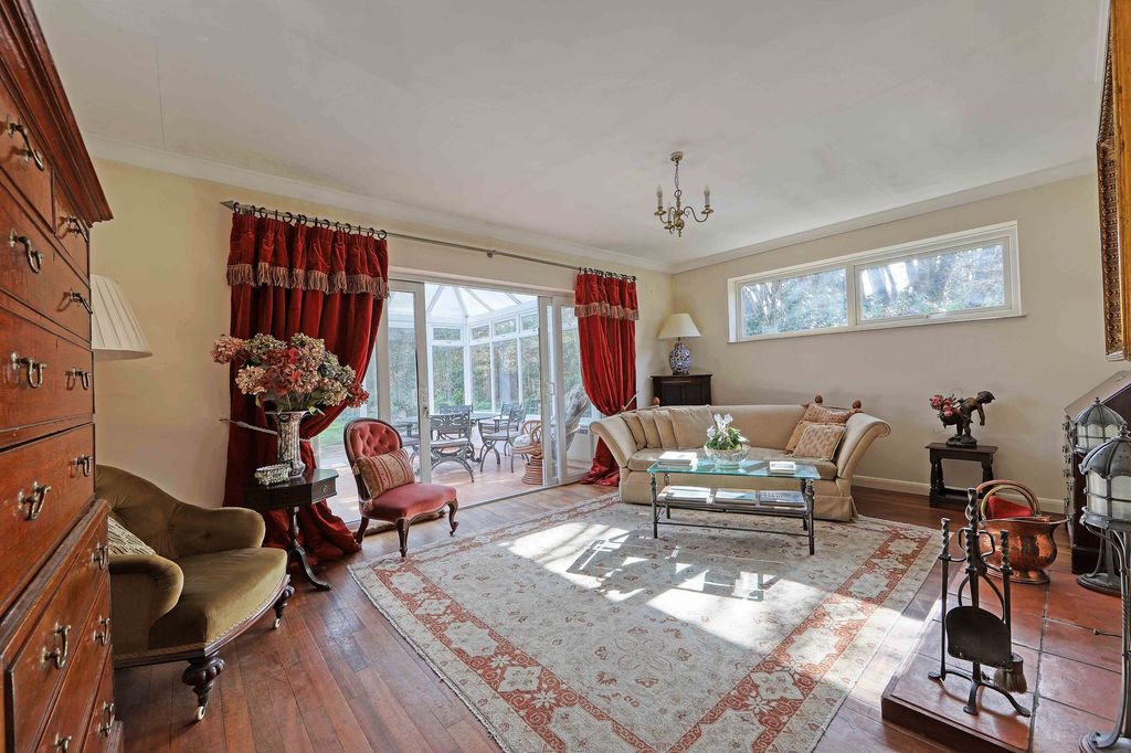 Property photo 3 of 14