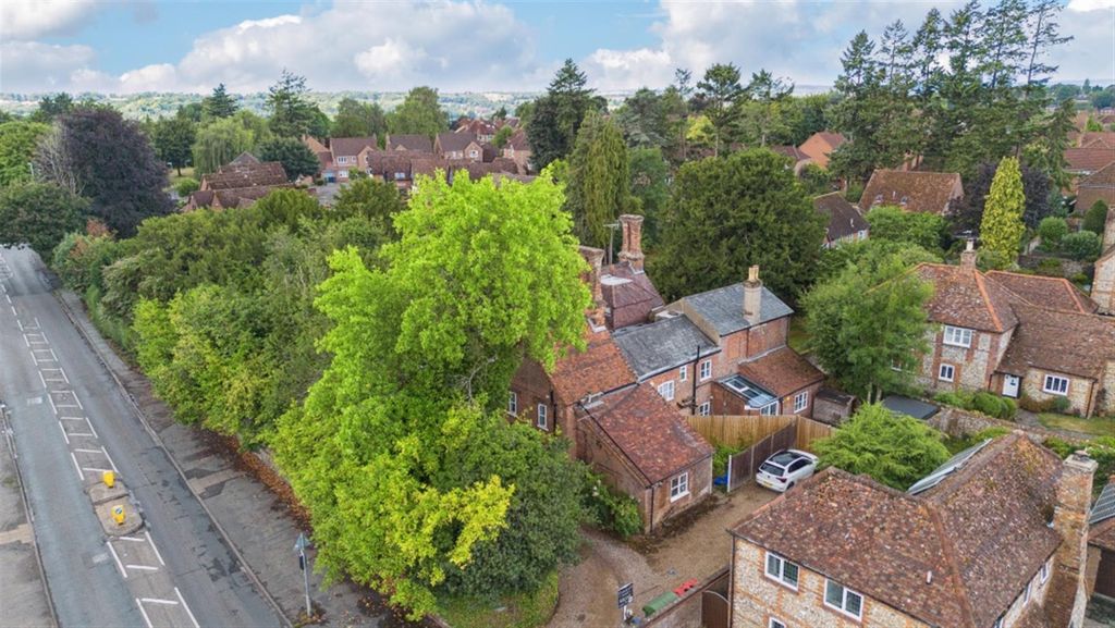 Additional image 18 of 2 bed flat for saleTotteridge Lane, High Wycombe HP13