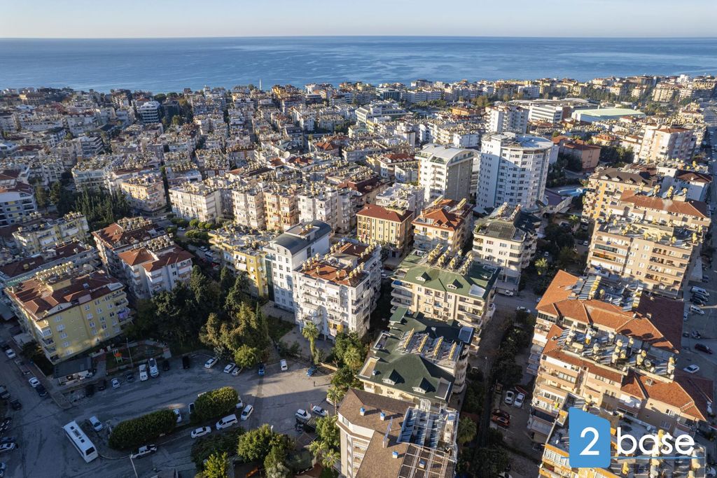 Property photo 2 of 28