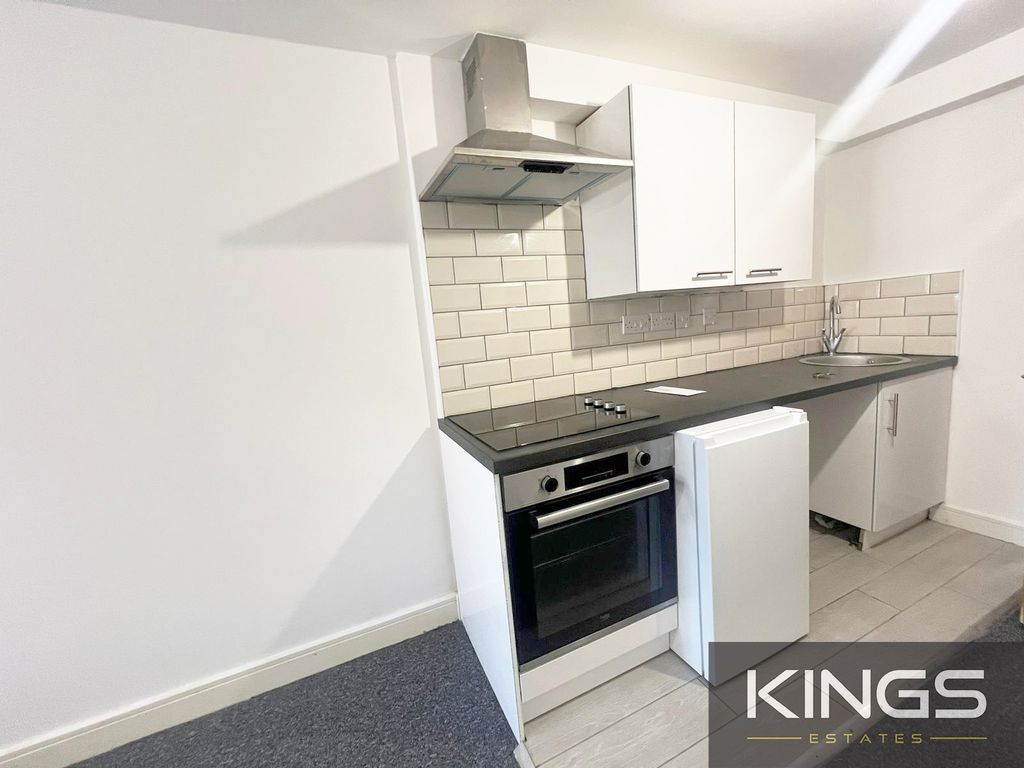 Property photo 2 of 3 Flat 3, 57A Rockstone Lane (2)Logo
