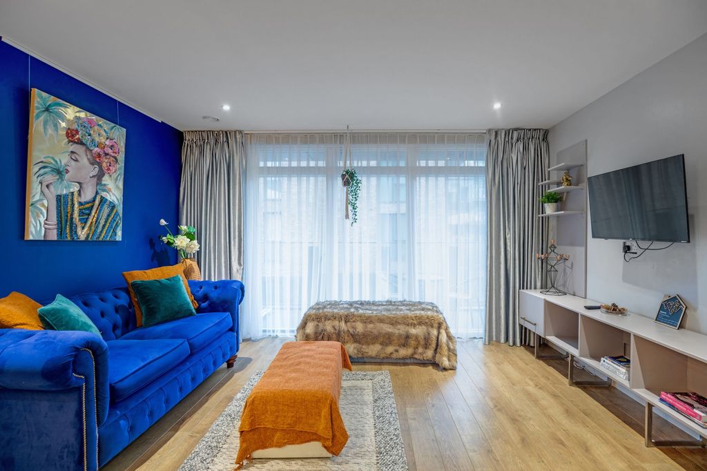 Property photo 3 of 16