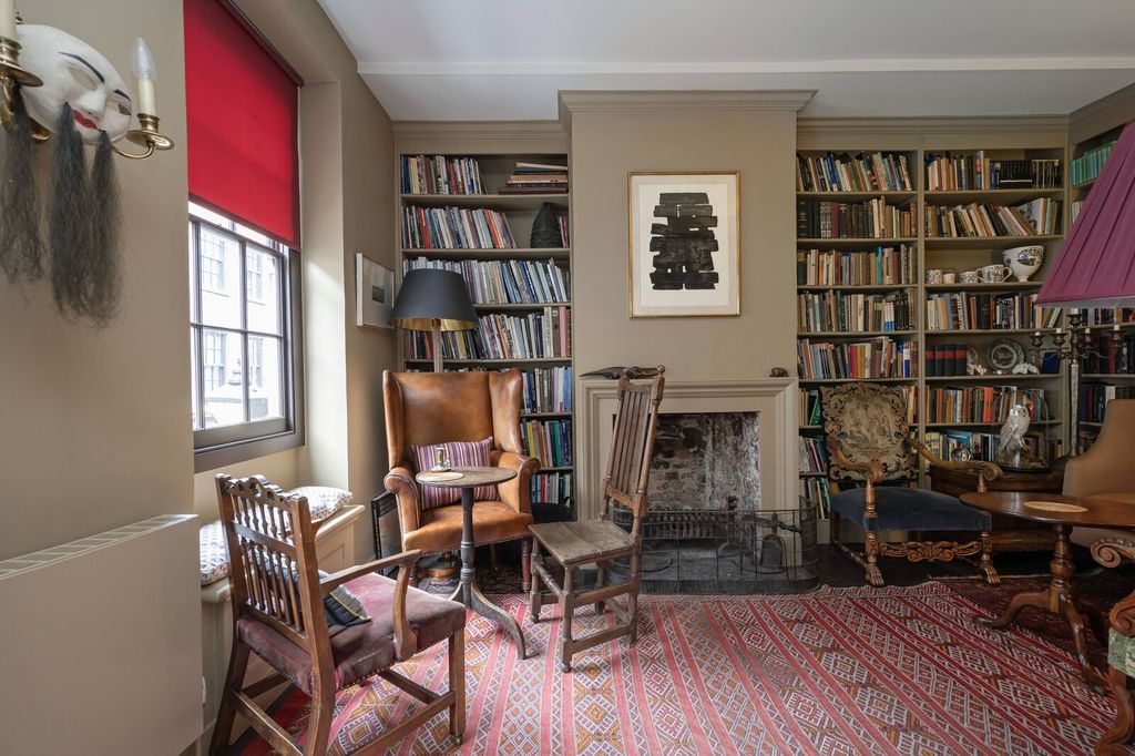 Property photo 1 of 35