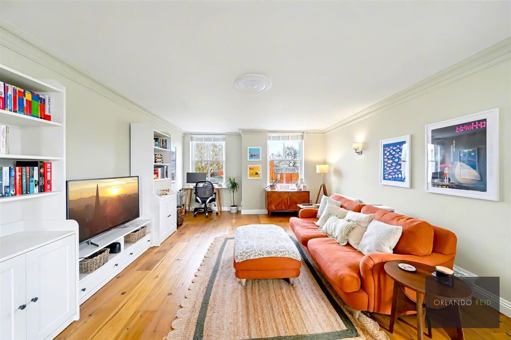 Property photo 3 of 12 Flat 7, 176 Clapham Road Sw9 0La-8.Jpg