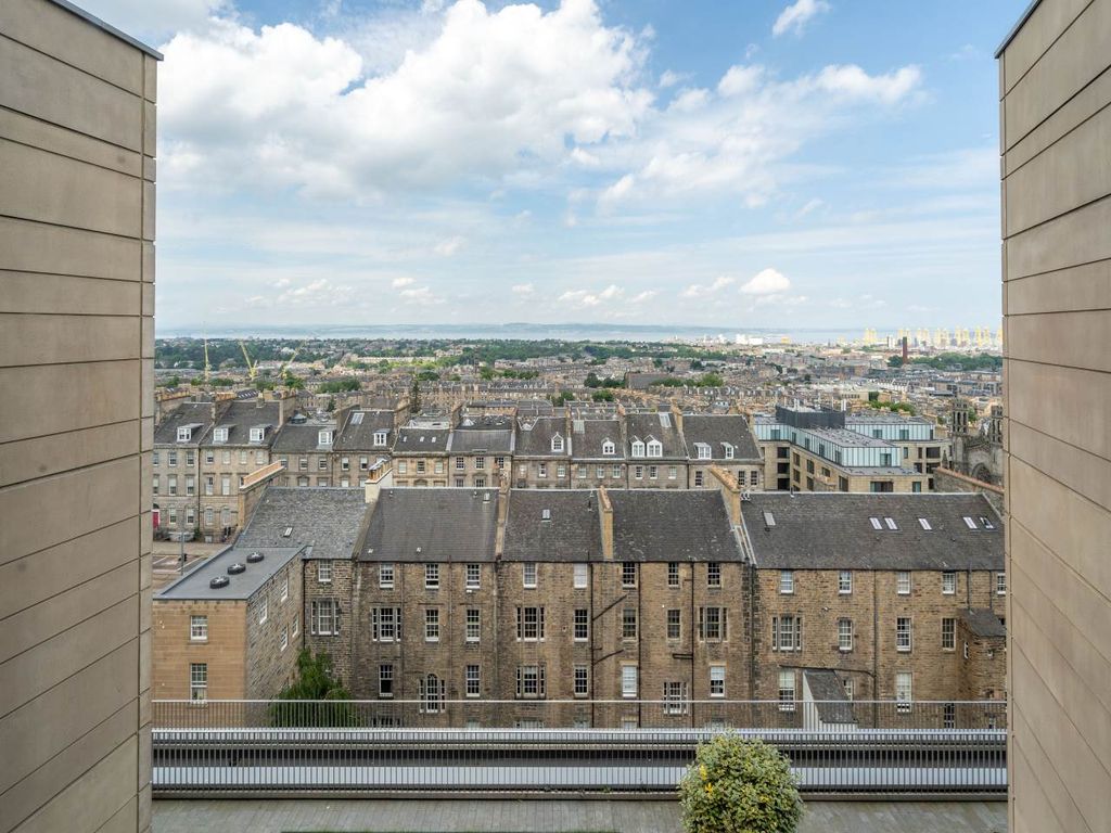 Additional image 14 of 3 bed flat for saleSt. James Place, Edinburgh EH1