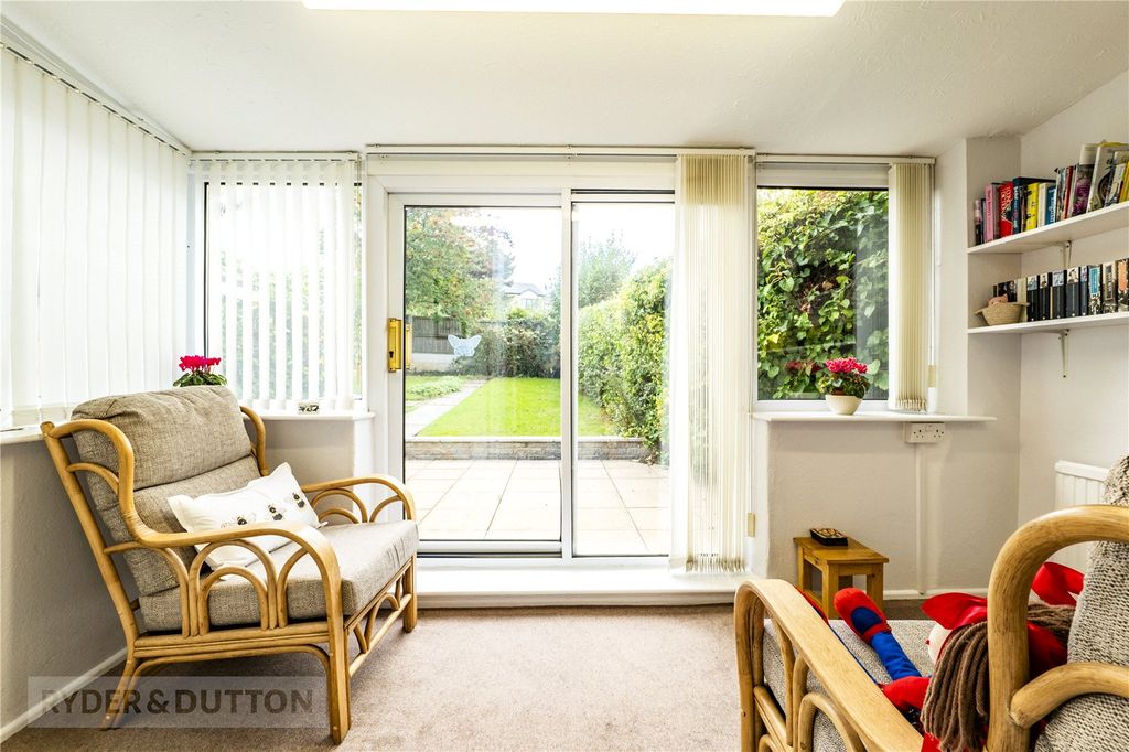 Property photo 3 of 19 Garden Room