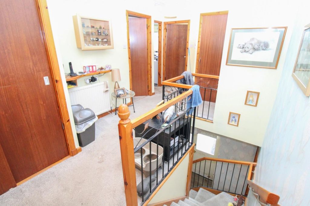 Property photo 3 of 36 Landing-2.Jpg