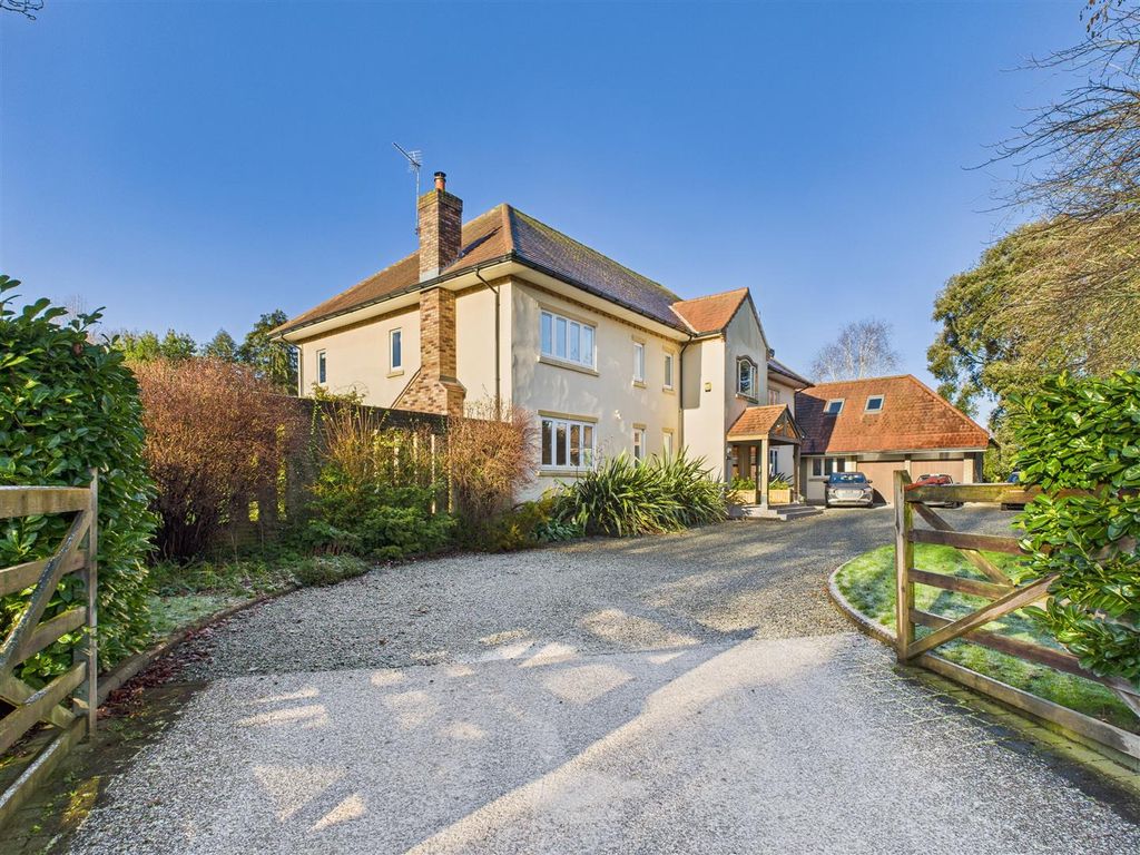 Property photo 1 of 35