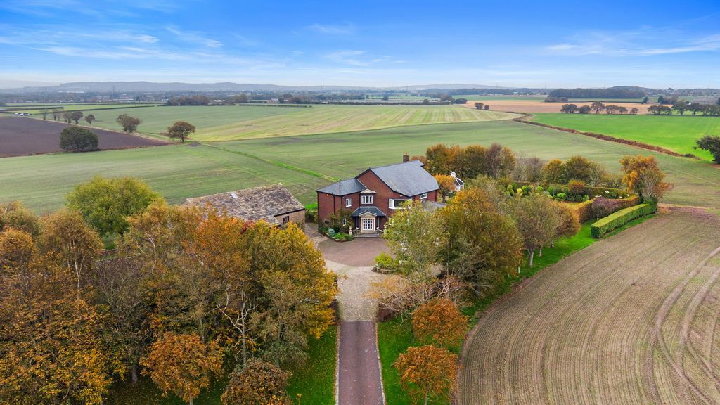 Property photo 1 of 41