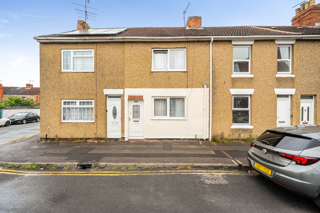 Property photo 1 of 12 15100542