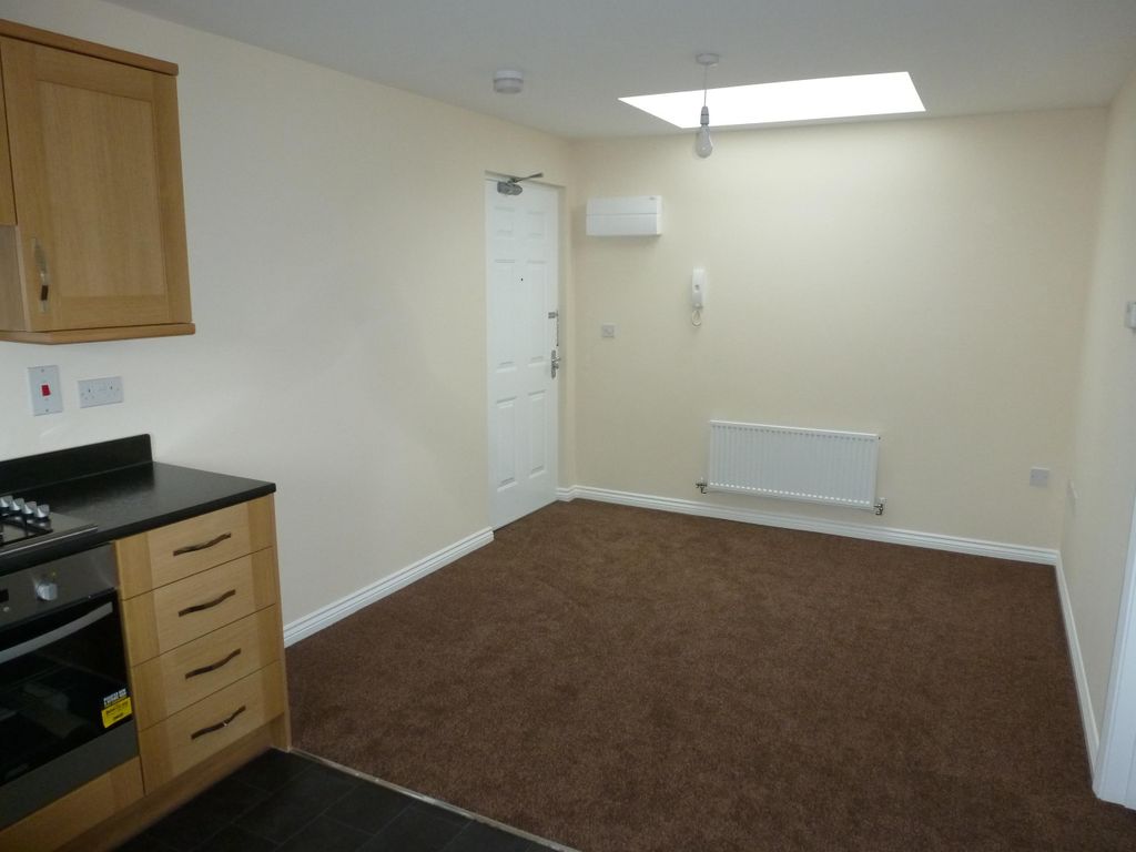 Property photo 3 of 5 Living Room