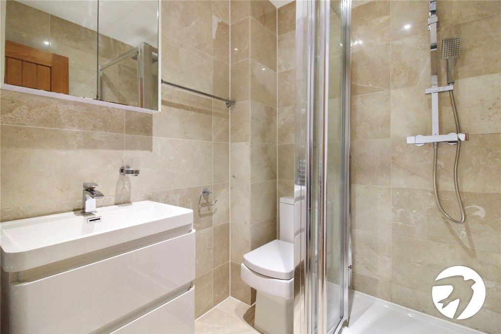 Property photo 2 of 7 Bathroom