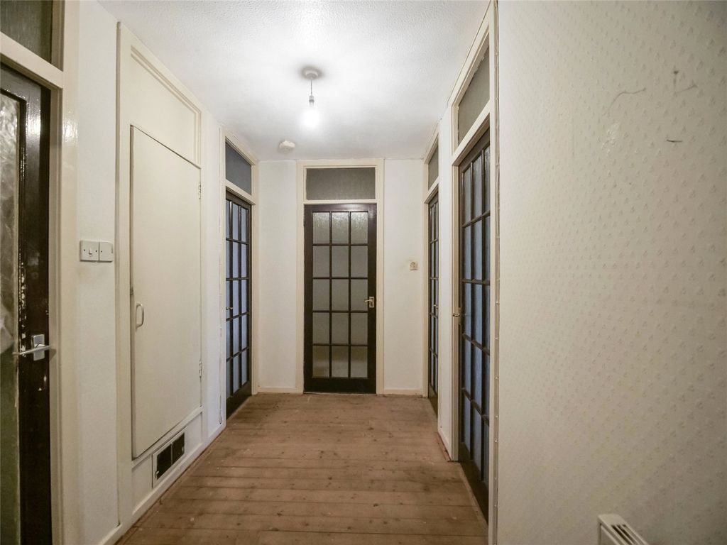 Property photo 2 of 12 Picture No. 02