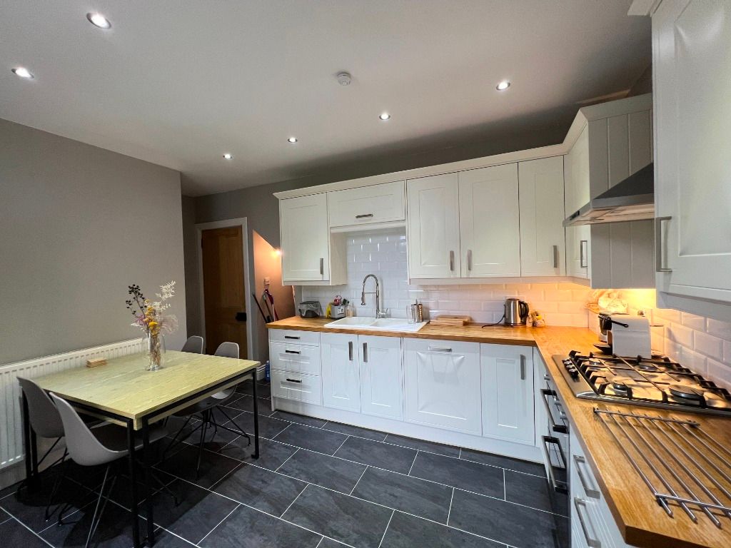 Property photo 2 of 11 Photo 2