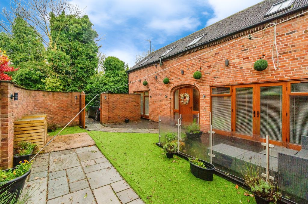 Property photo 1 of 25 Photography