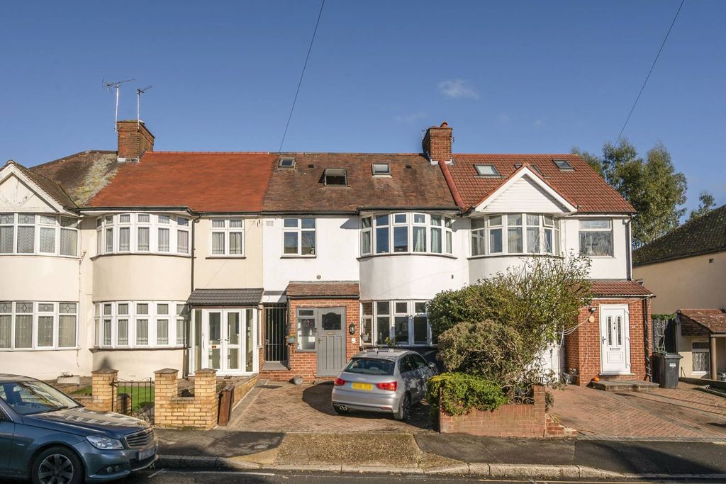 Property photo 2 of 20