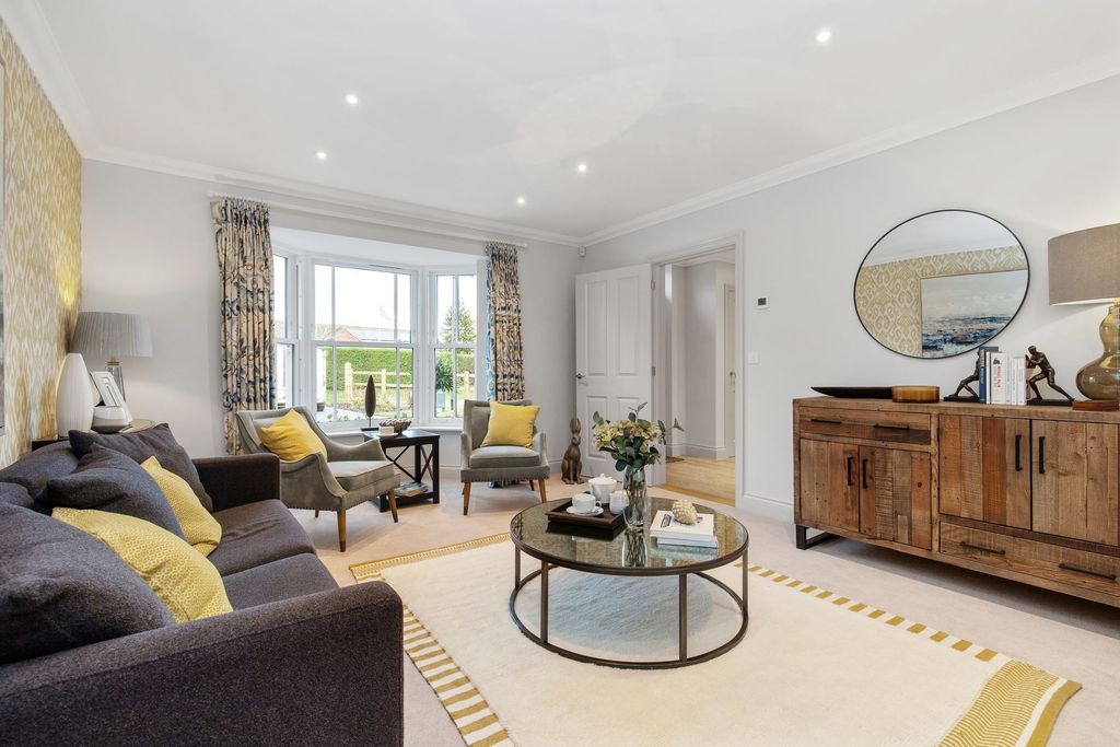 Property photo 3 of 19