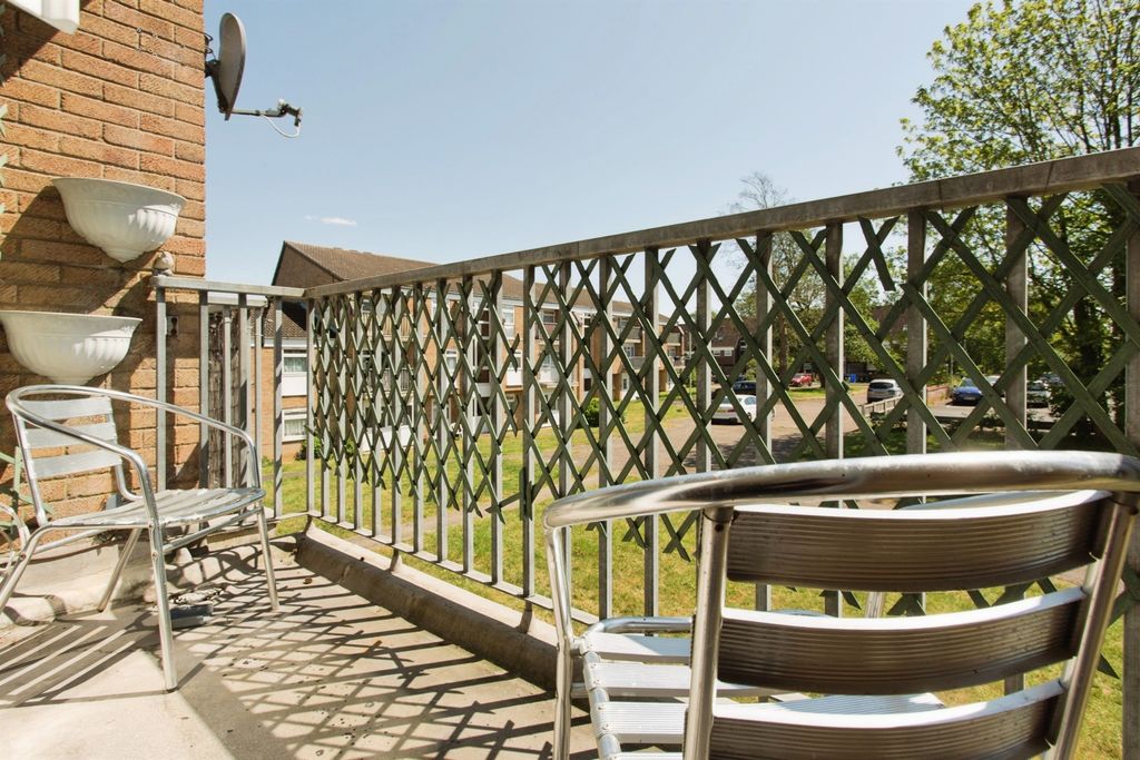 Property photo 3 of 14