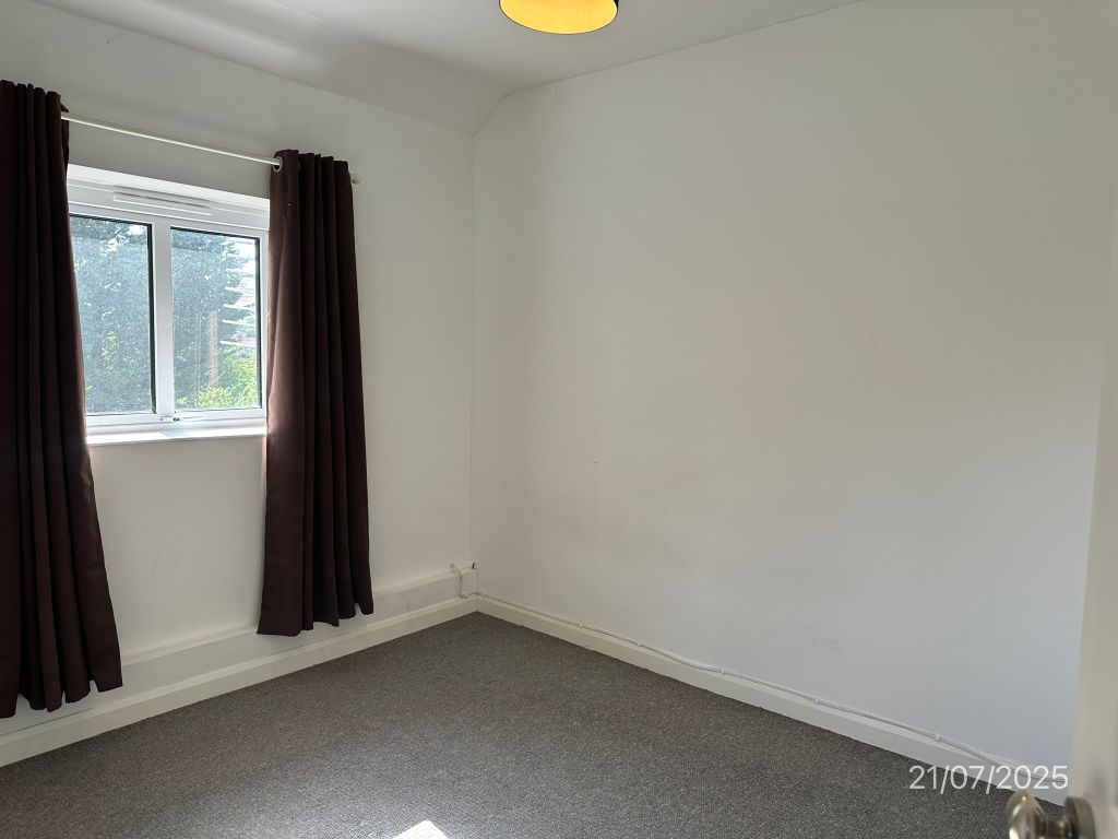 Property photo 3 of 9 Img_2027