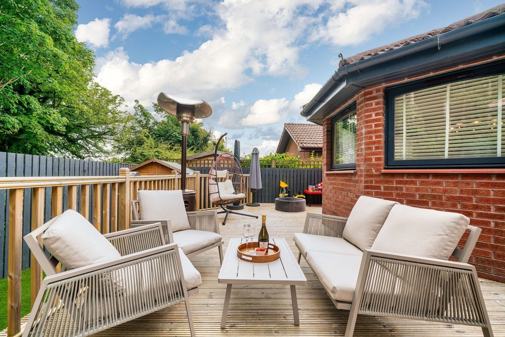 Property photo 2 of 43 Rear Garden