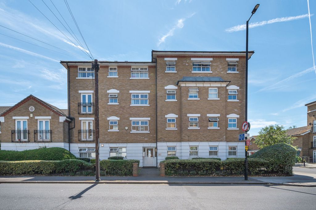 Property photo 1 of 15