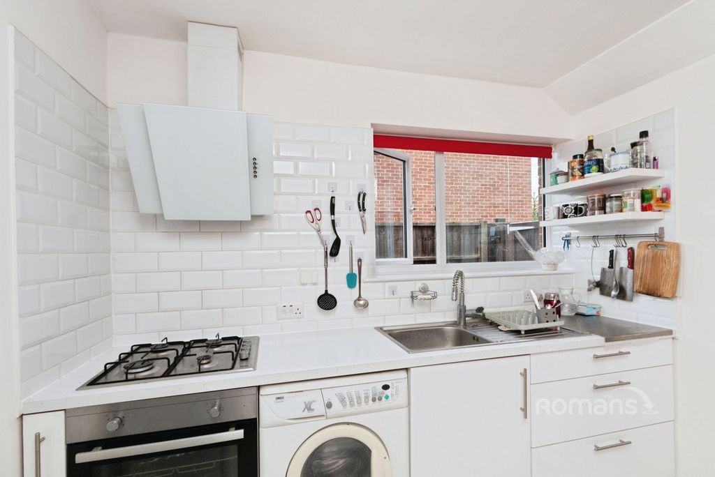Property photo 3 of 9 Pbox-Img.Jpg