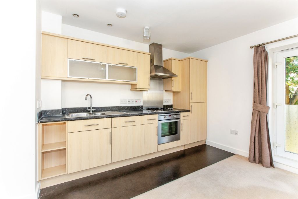 Property photo 2 of 12