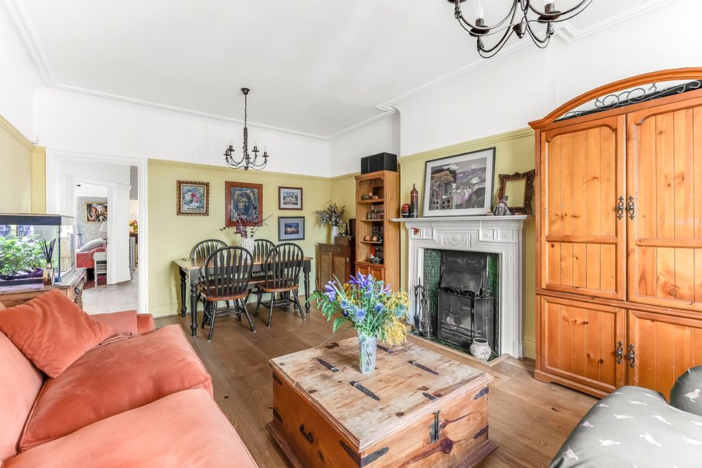 Property photo 2 of 18 Picture No. 03