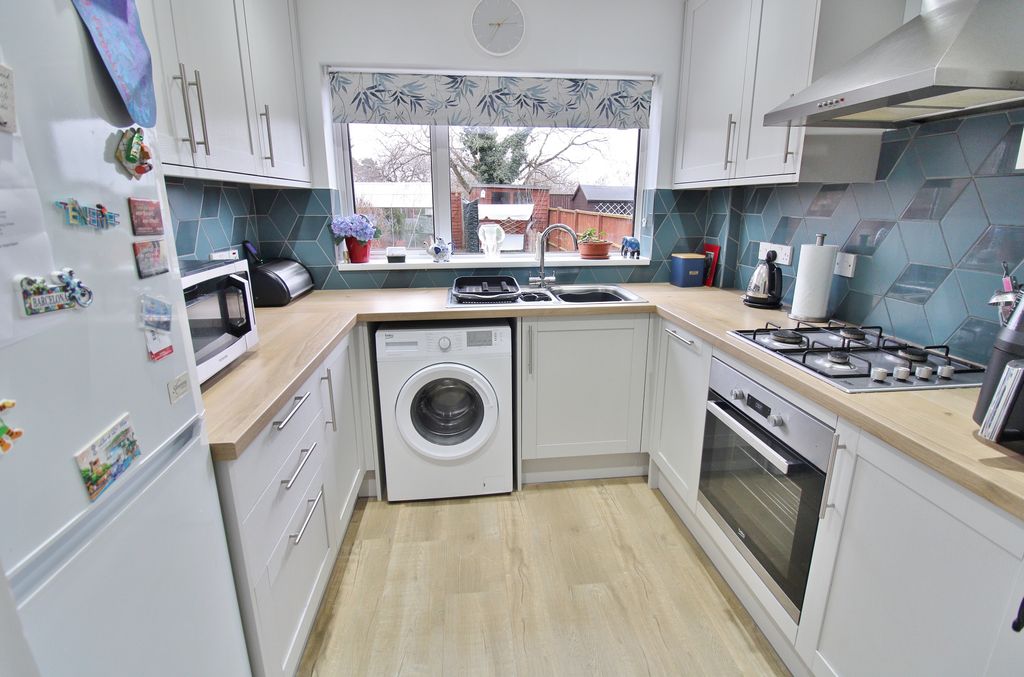 Property photo 3 of 14