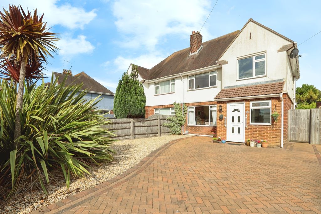 Property photo 1 of 20 Img_7003