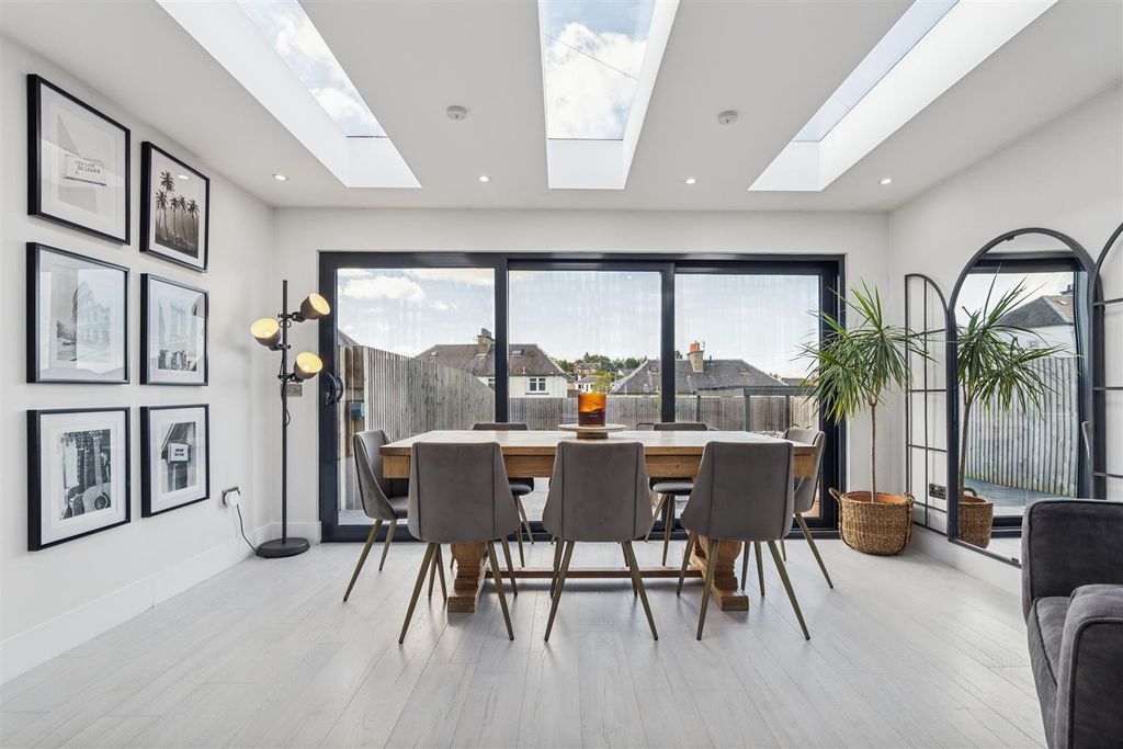 Property photo 2 of 37 P1052947.Jpg