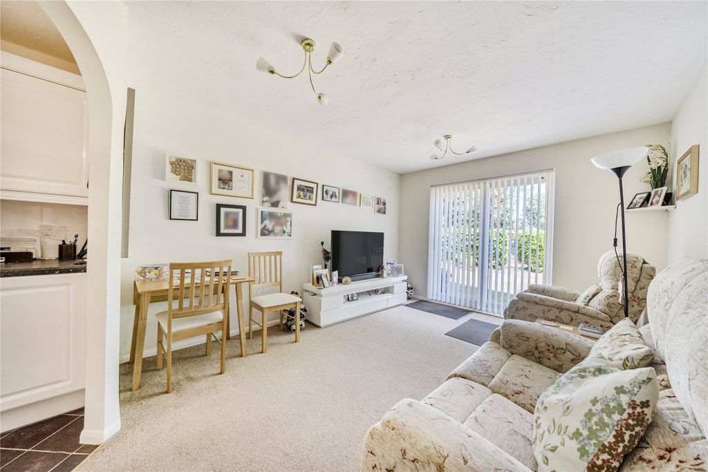Property photo 2 of 15 Picture No. 06