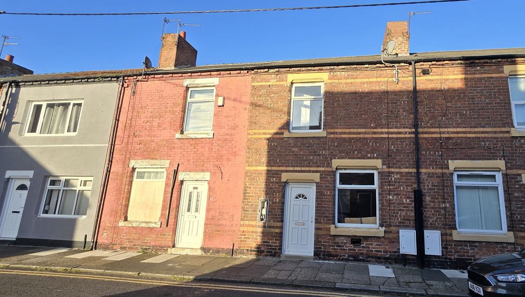 Property photo 1 of 2