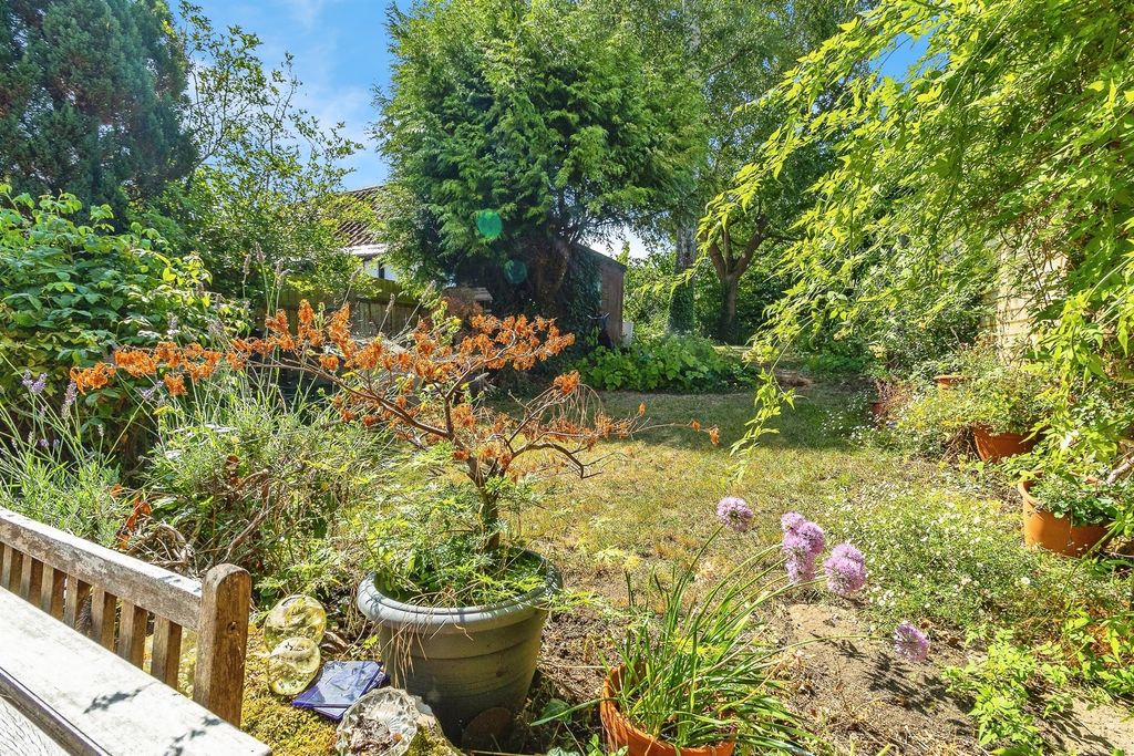 Property photo 3 of 23