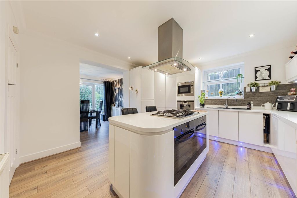 Property photo 3 of 61 L J Imaging-27.Jpg