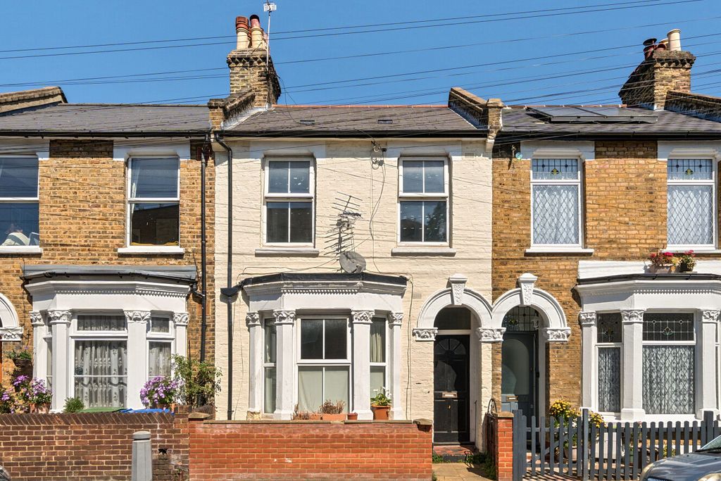 Property photo 1 of 21 1447639-1-69E8Aa8...