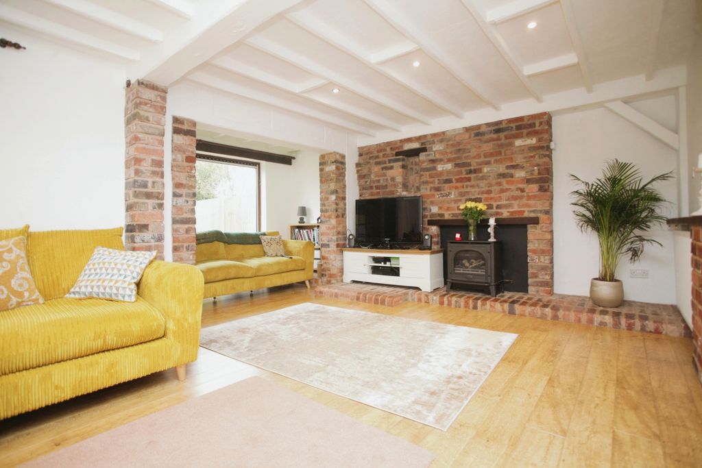 Property photo 2 of 12 Photography