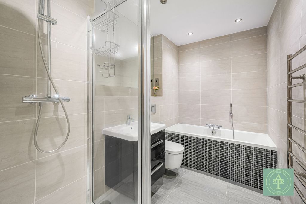 Additional image 17 of 3 bed flat for sale50 Village Road, Bush Hill Park, Enfield EN1