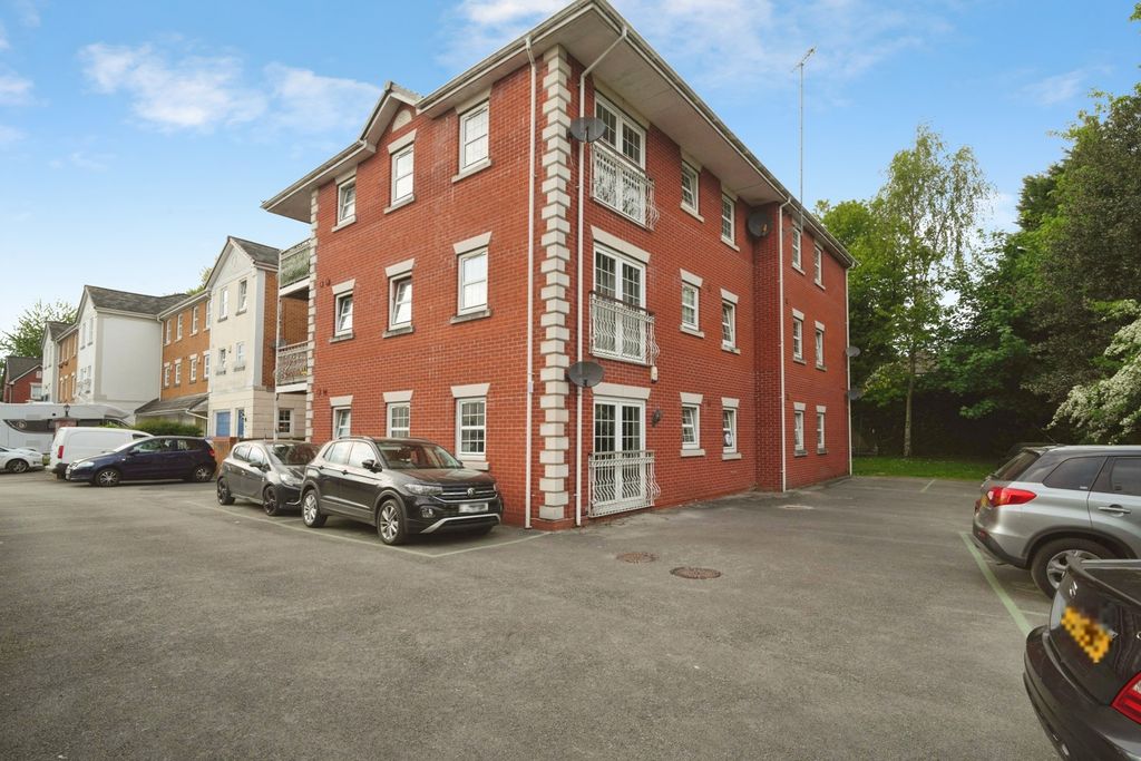 Property photo 2 of 13 External