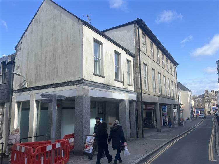 Property photo 2 of 9