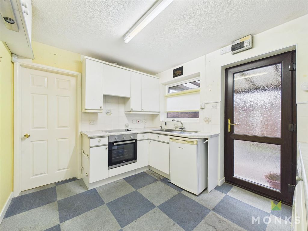 Property photo 3 of 22 Cam01420G0-Pr0834-Still007.Jpg