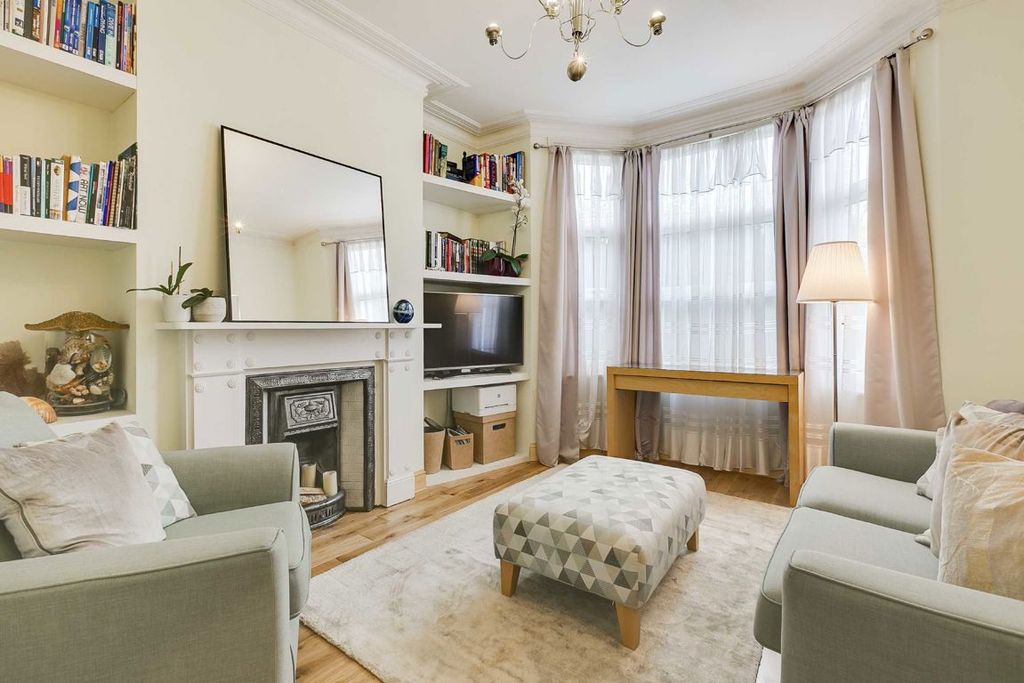 Property photo 2 of 6