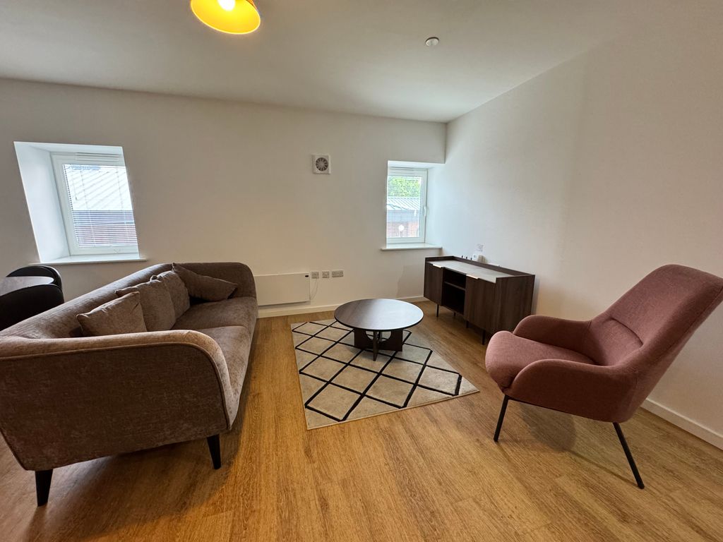 Property photo 1 of 11 Img_7036