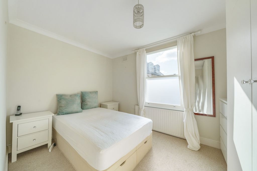 Property photo 2 of 8 968847 (5)