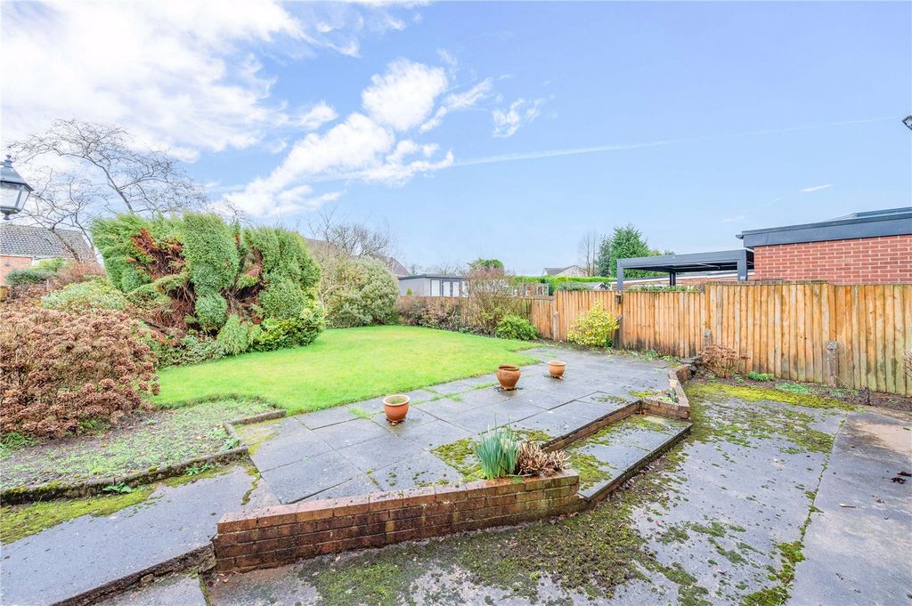 Property photo 2 of 32 Picture No. 29