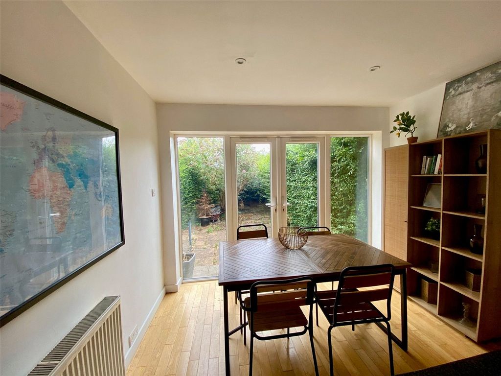 Property photo 2 of 20 Picture No. 22