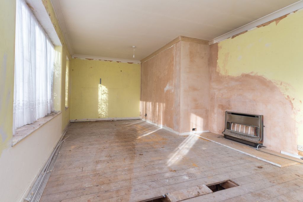 Property photo 3 of 22